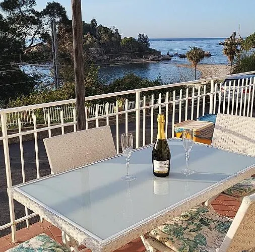 Taormina Isola Bella Suite